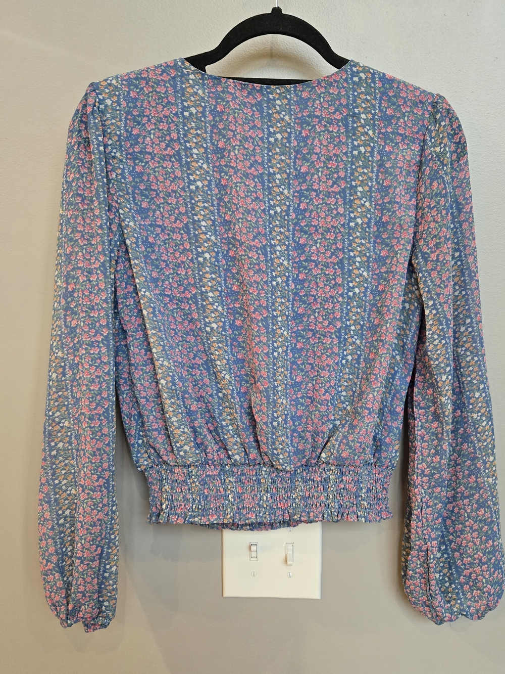 Japna Blue Floral Smocked Waist Surplice Top Long Sleeve Size M - Picture 4 of 6